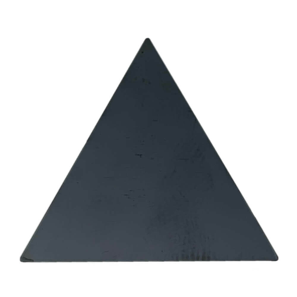鋼板 レーザー切断 正三角形 板厚2.3mm