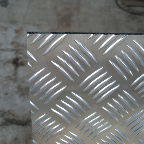 寸法自由! 52S アルミ縞板 (輸入) 板厚 2.5mm 寸法切断販売! | 鋼屋(は